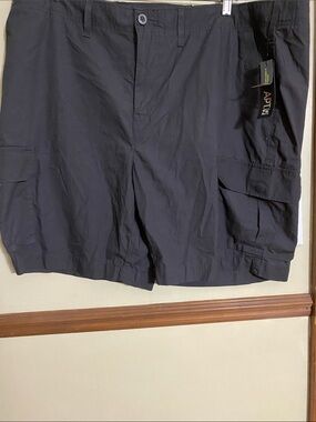 Apt. 9 Black Men's Cargo Shorts with Multiple Pockets
